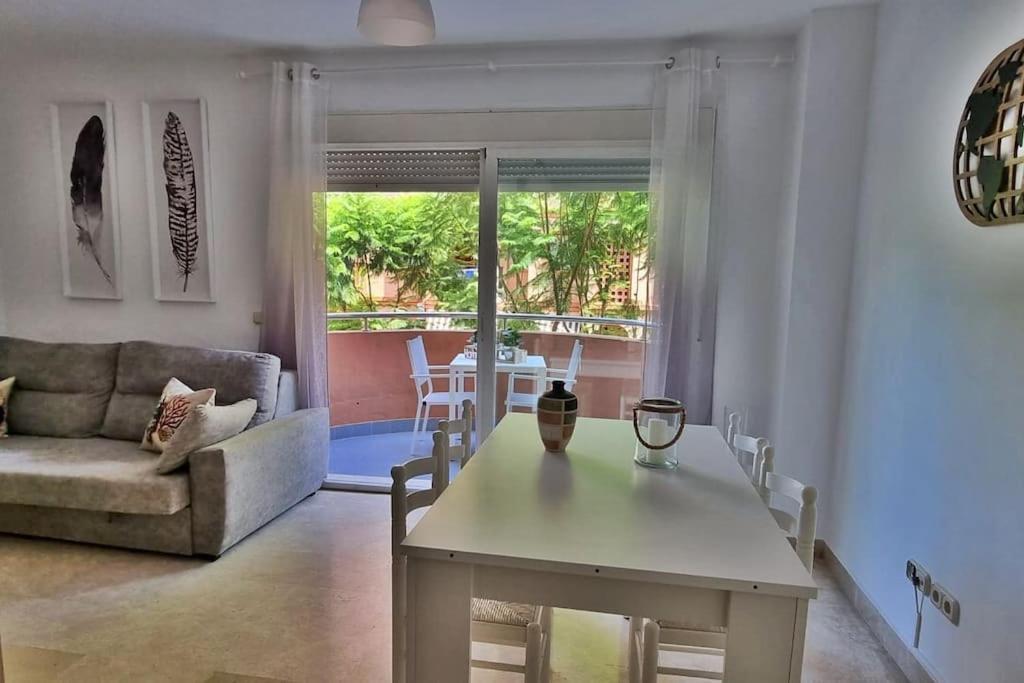 Acogedor Apartamento En Playa De Los Boliches فوينخيرولا المظهر الخارجي الصورة