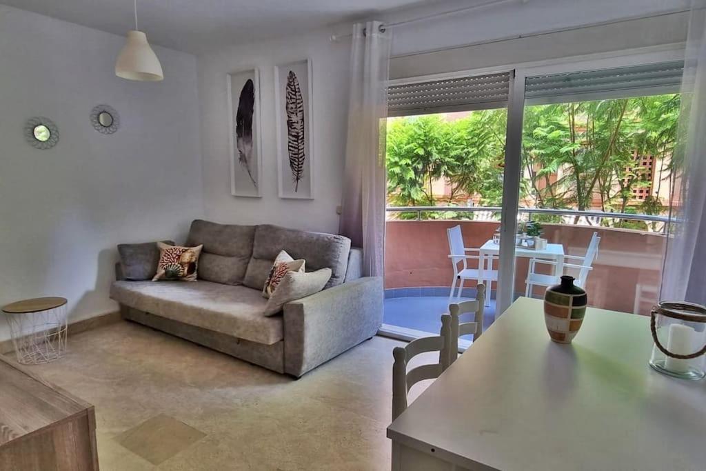 Acogedor Apartamento En Playa De Los Boliches فوينخيرولا المظهر الخارجي الصورة